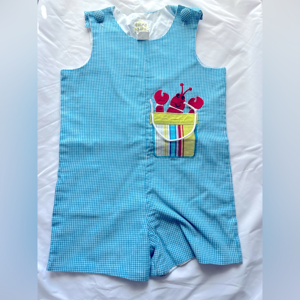 New (w/o tags) Long John crab and bucket size 4T Boy